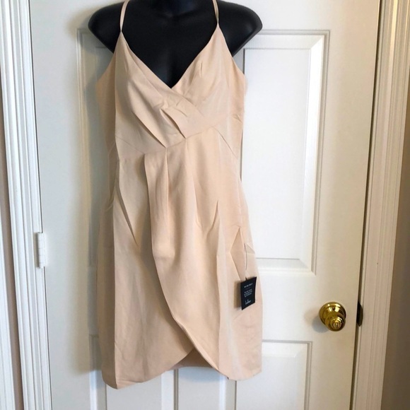 LULU'S Stunning Upgrade Beige Tulip Midi Dress Size Medium - Picture 2 of 6